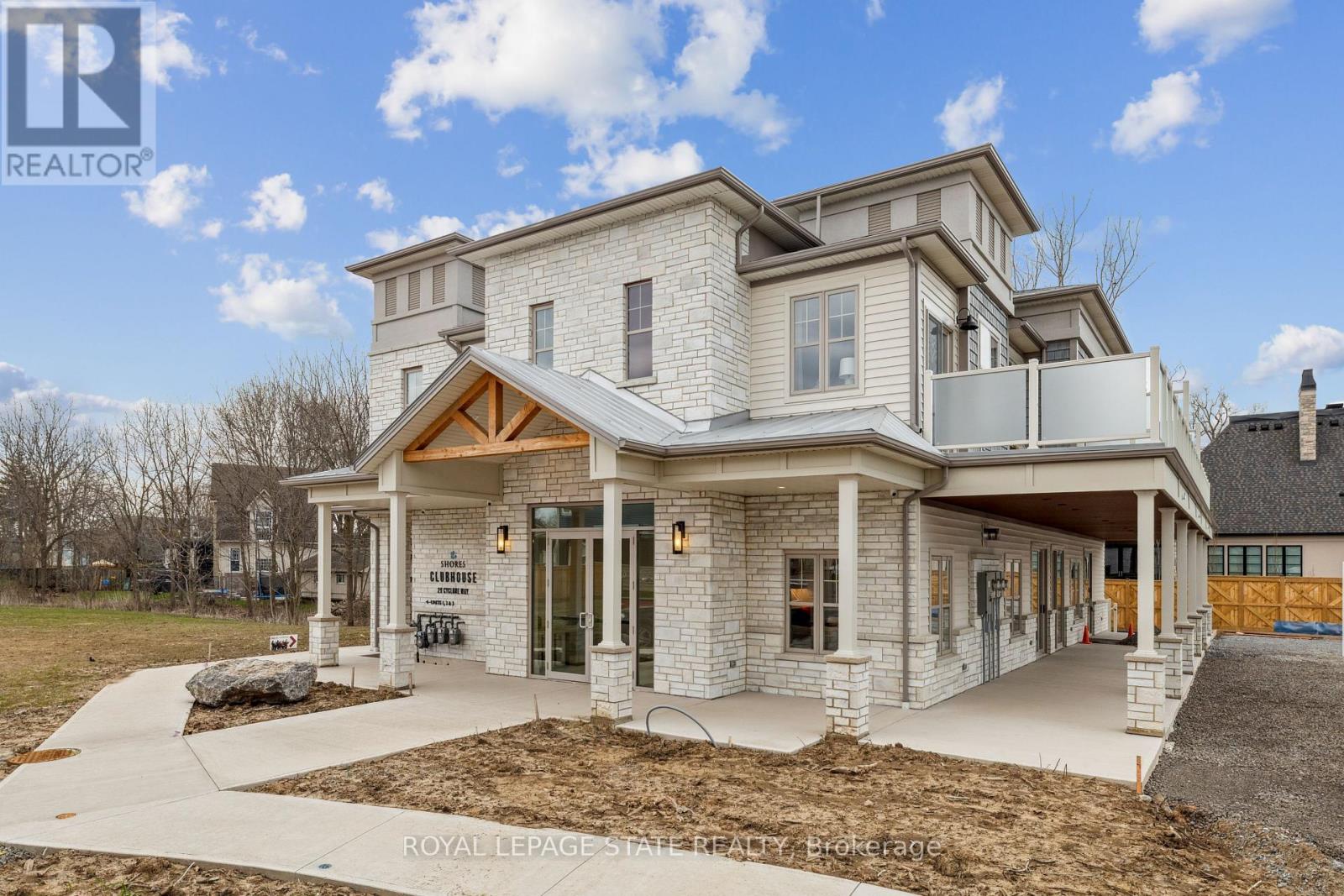 18 South Coast Circle, Fort Erie (Crystal Beach), Ontario  L0S 1B0 - Photo 32 - X12413636