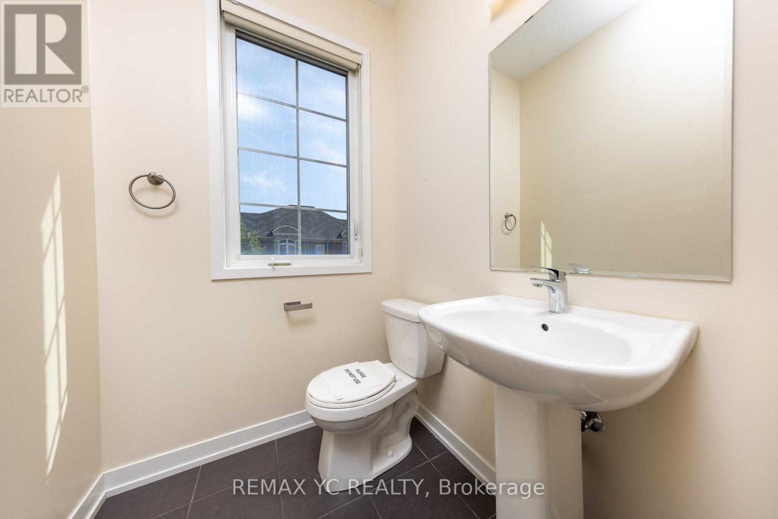 37 Torah Gate, Vaughan (Patterson), Ontario  L6A 4Y4 - Photo 14 - N12412810