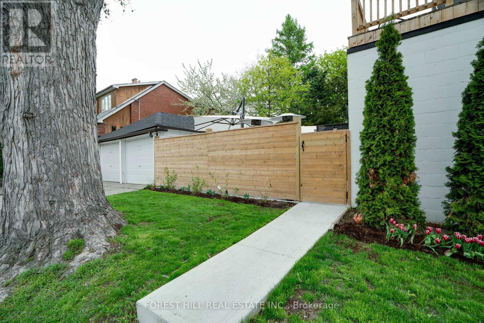 134 Tyrrel Avenue, Toronto (Wychwood), Ontario  M6G 2G5 - Photo 40 - C12413684