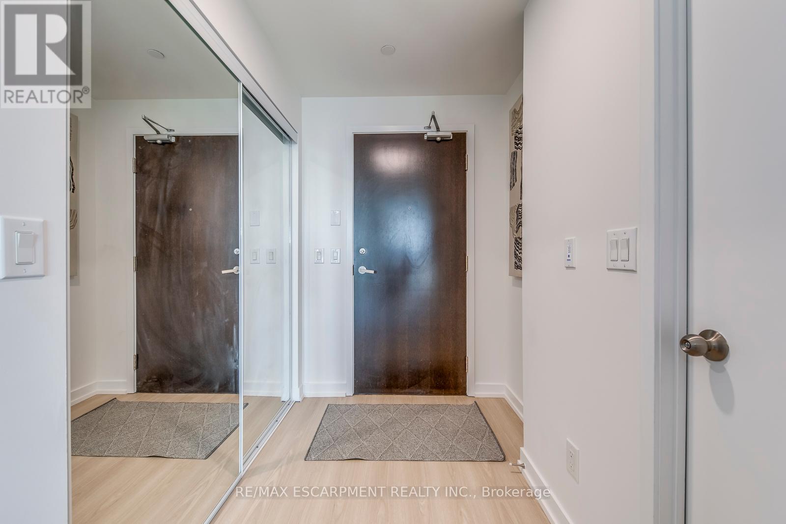 1304 - 55 Regent Park Boulevard, Toronto, Ontario  M5A 3H6 - Photo 4 - C12413720