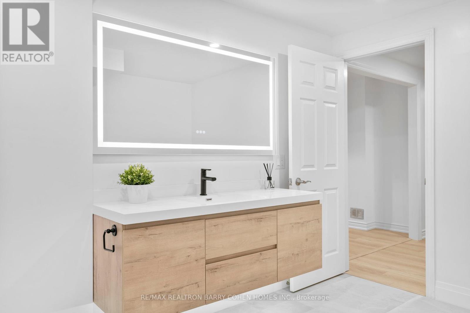151 Highland Crescent, Toronto, Ontario  M2L 1H2 - Photo 41 - C12413744
