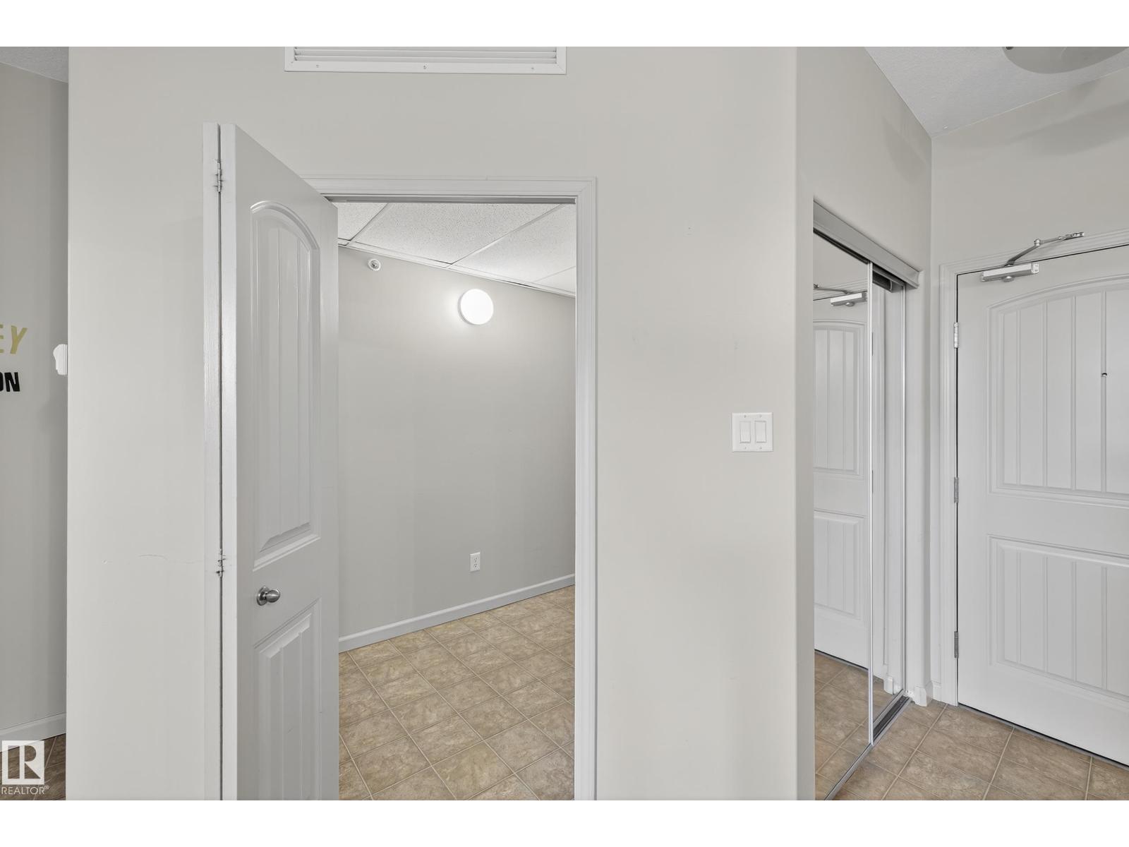 #112 2503 Hanna Cr Nw, Edmonton, Alberta  T6R 0H1 - Photo 19 - E4458338