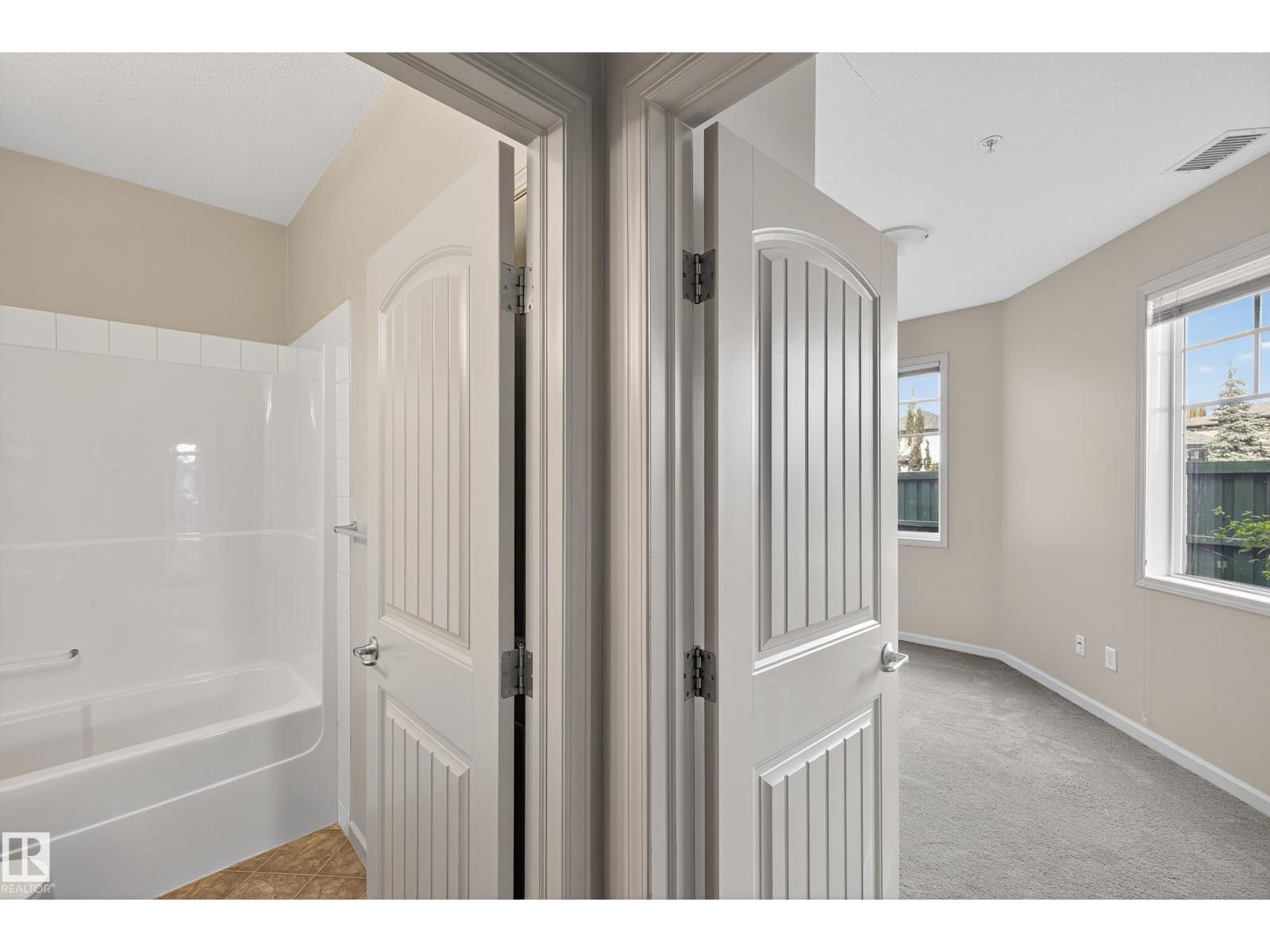 #112 2503 Hanna Cr Nw, Edmonton, Alberta  T6R 0H1 - Photo 13 - E4458338