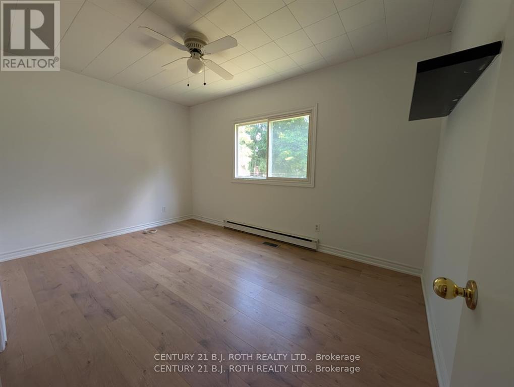 890 Lebanon Drive, Innisfil, Ontario  L9S 2C4 - Photo 13 - N12413683