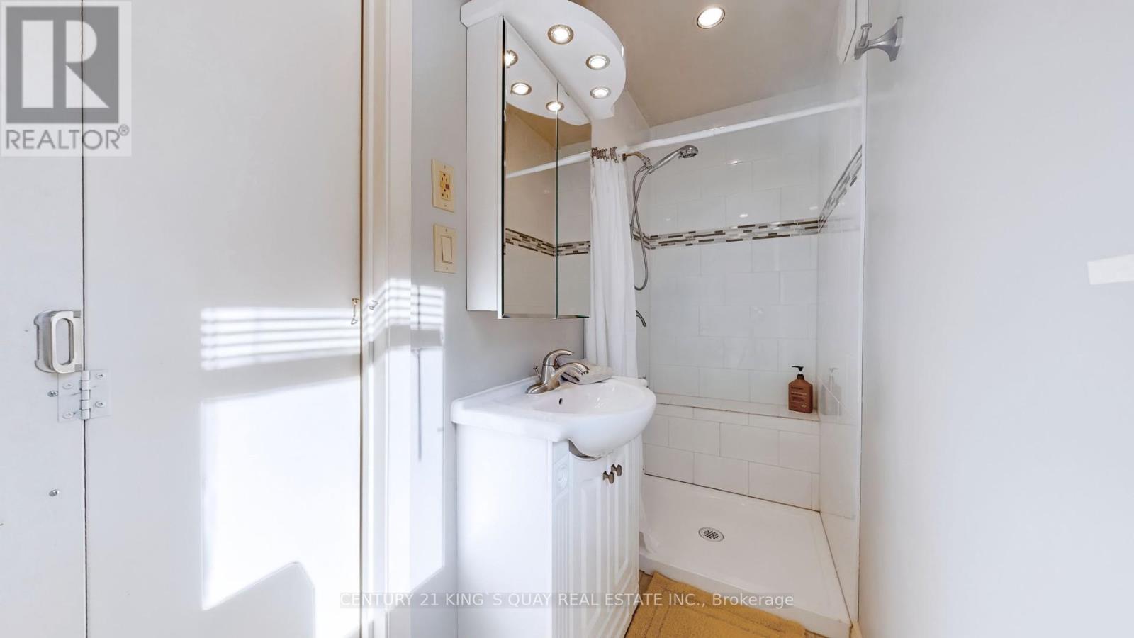 1116 Northshore Drive, Innisfil (Gilford), Ontario  L0L 1R0 - Photo 16 - N12413685