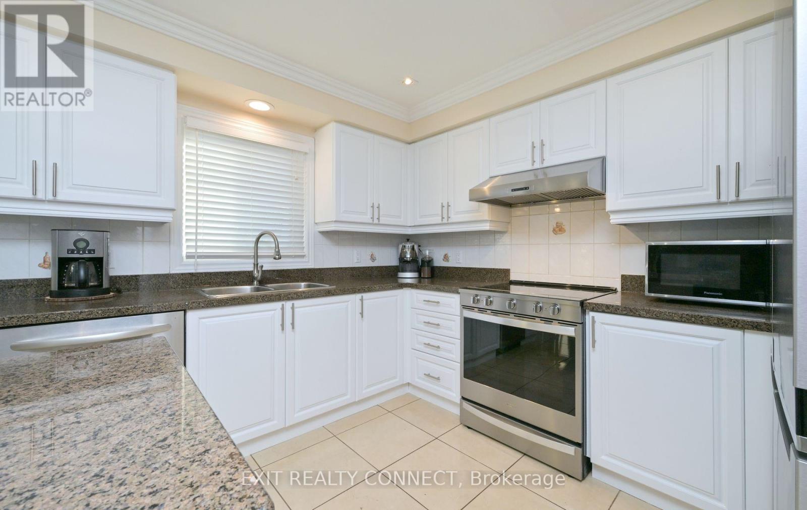 8912 Martin Grove Road, Vaughan, Ontario  L4H 1C3 - Photo 9 - N12413700
