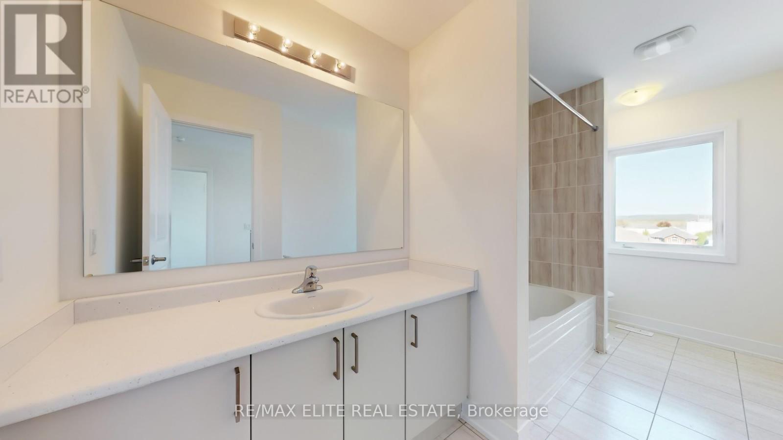 Lot 14 Hampton Lane, Barrie (Ardagh), Ontario  L4N 0J6 - Photo 30 - S12413698