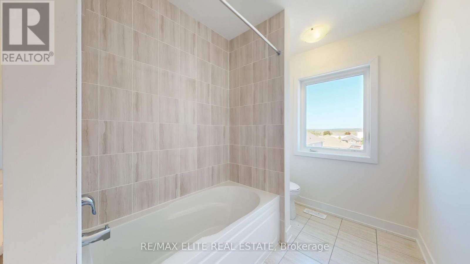 Lot 14 Hampton Lane, Barrie (Ardagh), Ontario  L4N 0J6 - Photo 31 - S12413698