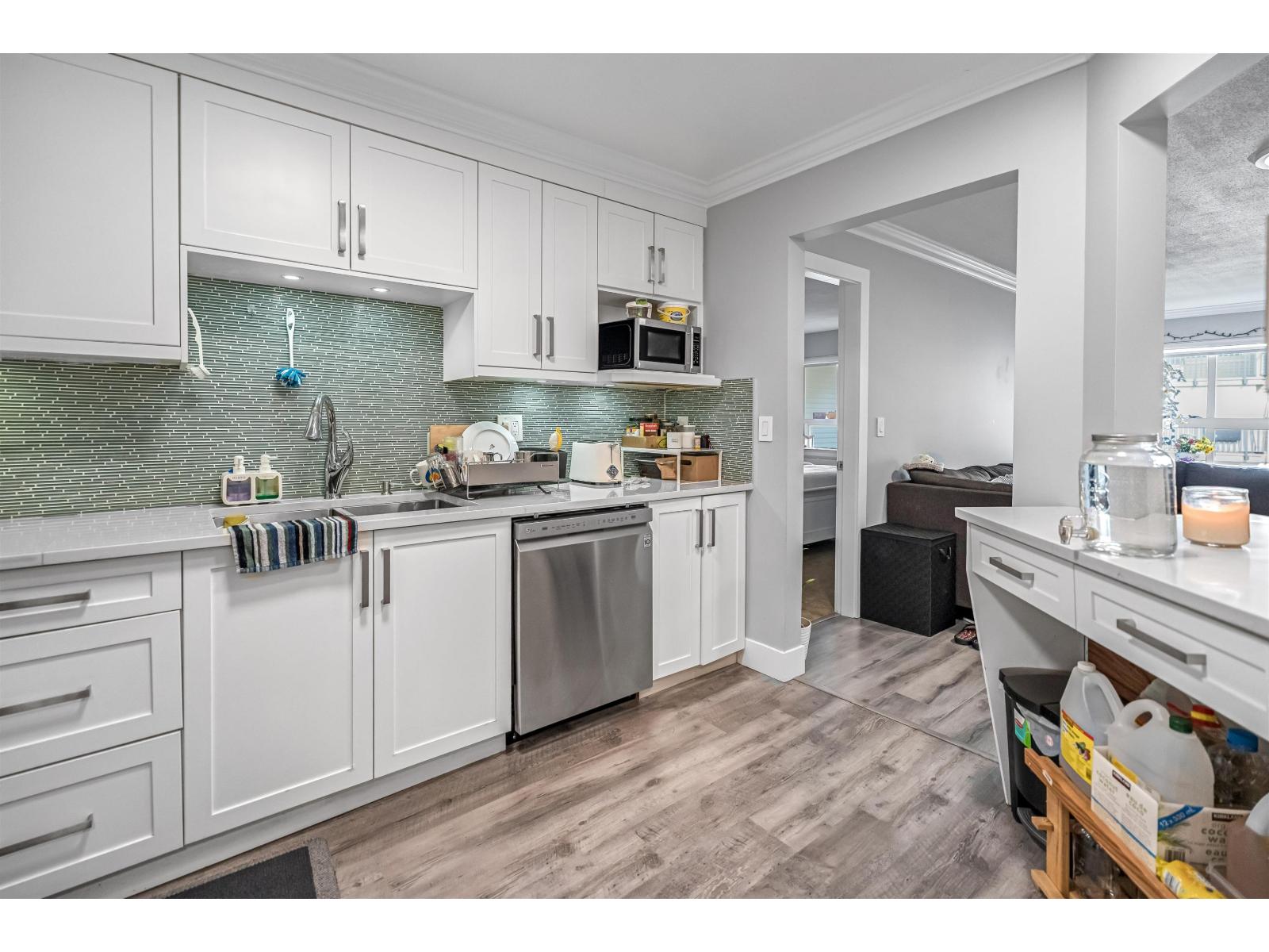 #205 8068 120a Street, Surrey, British Columbia  V3W 3P3 - Photo 3 - R3033726