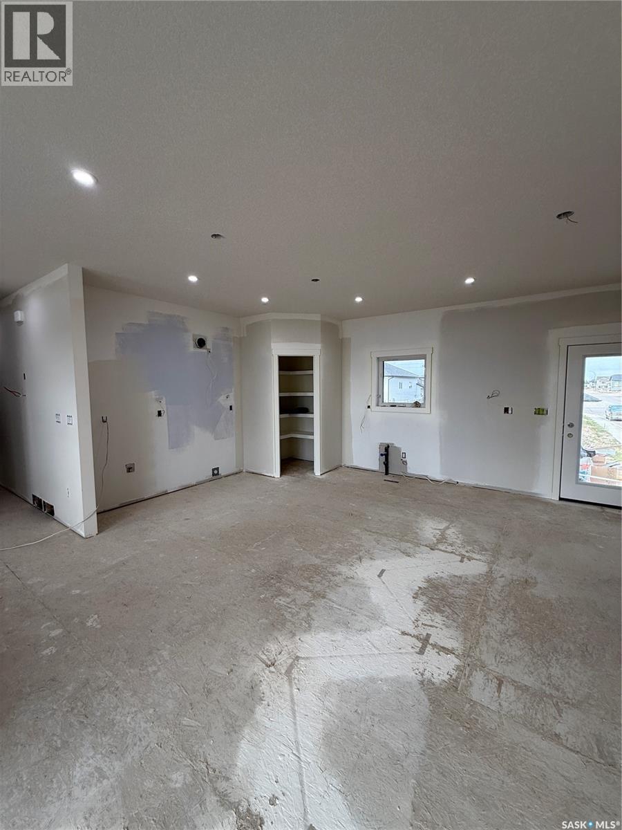 501 Jones Crescent, Warman, Saskatchewan  S0K 4S4 - Photo 7 - SK017947