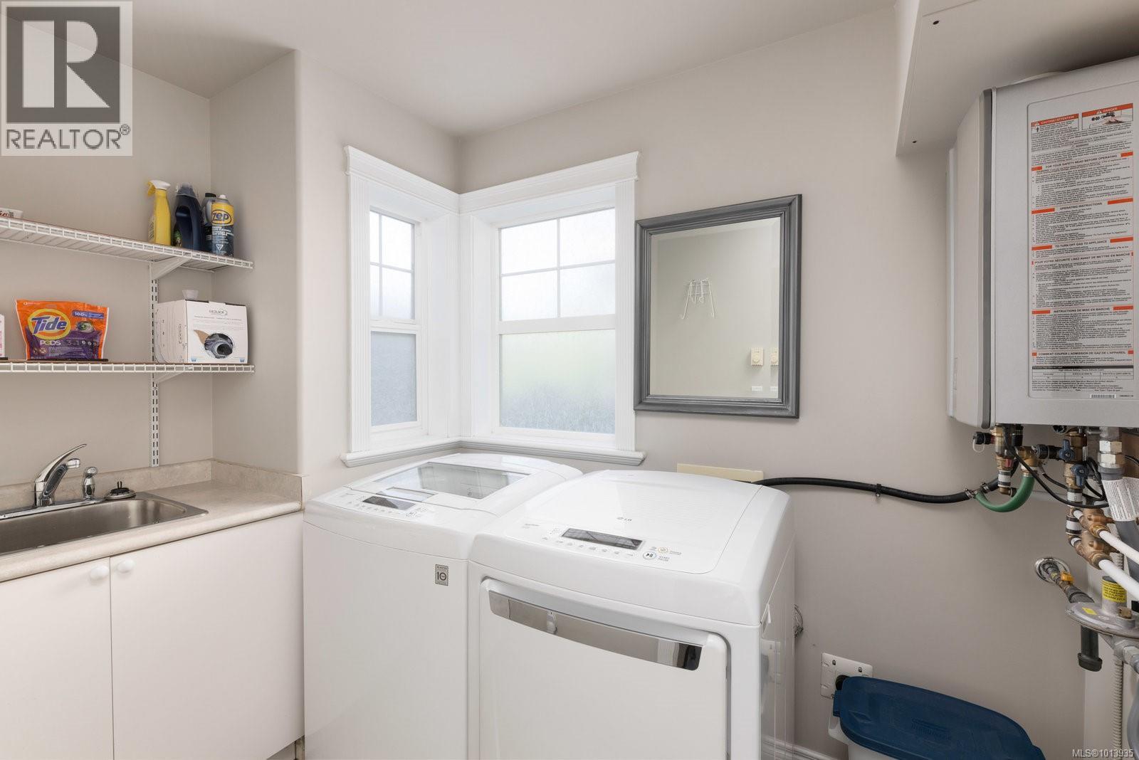 101 Gibraltar Bay Dr, View Royal, British Columbia  V9B 6H6 - Photo 30 - 1013935