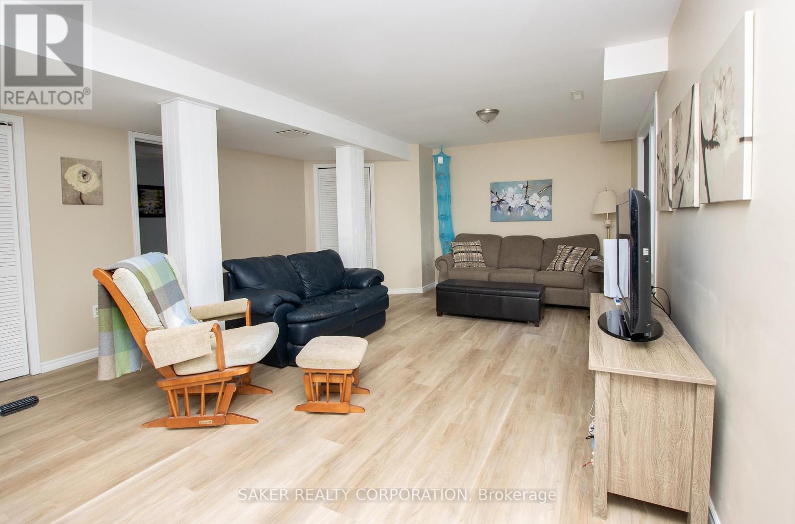 57 Thames Street, Middlesex Centre, Ontario  N0L 1E0 - Photo 25 - X12413770