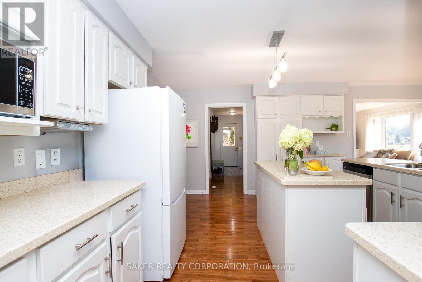57 Thames Street, Middlesex Centre, Ontario  N0L 1E0 - Photo 5 - X12413770