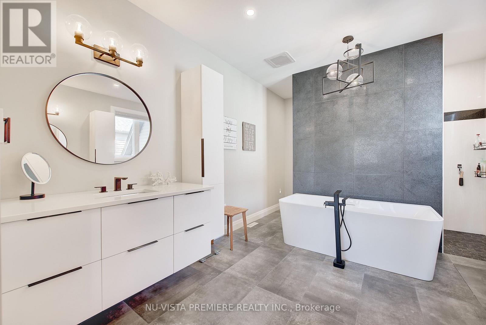 7442 Silver Creek Crescent, London South, Ontario  N6P 0G6 - Photo 27 - X12413782