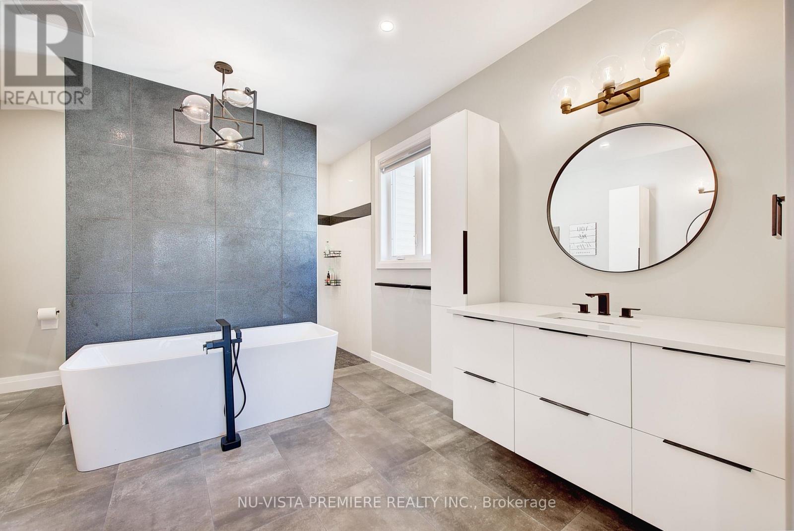7442 Silver Creek Crescent, London South, Ontario  N6P 0G6 - Photo 28 - X12413782