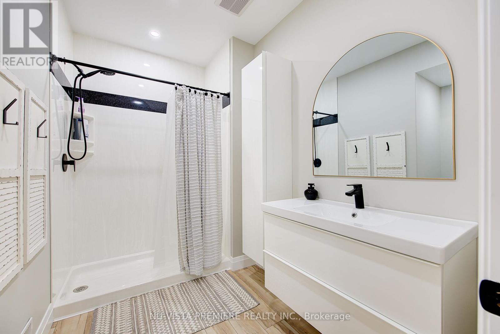 7442 Silver Creek Crescent, London South, Ontario  N6P 0G6 - Photo 39 - X12413782