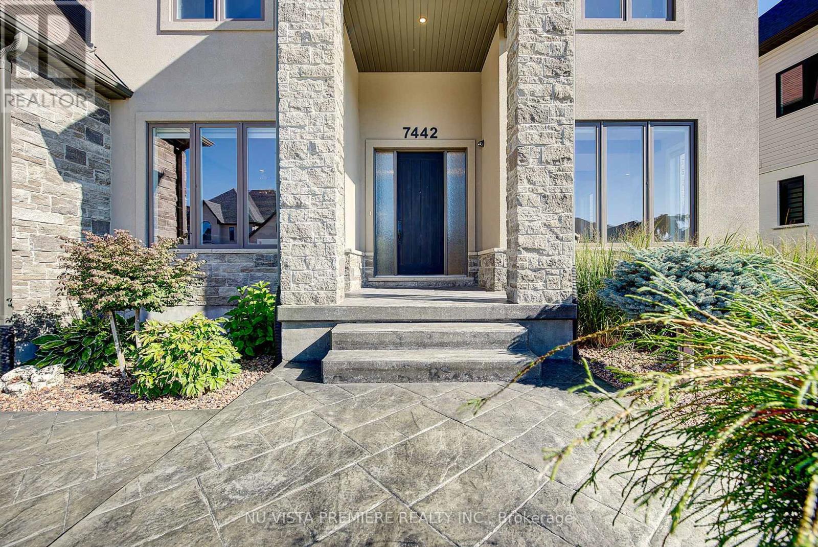 7442 Silver Creek Crescent, London South, Ontario  N6P 0G6 - Photo 4 - X12413782