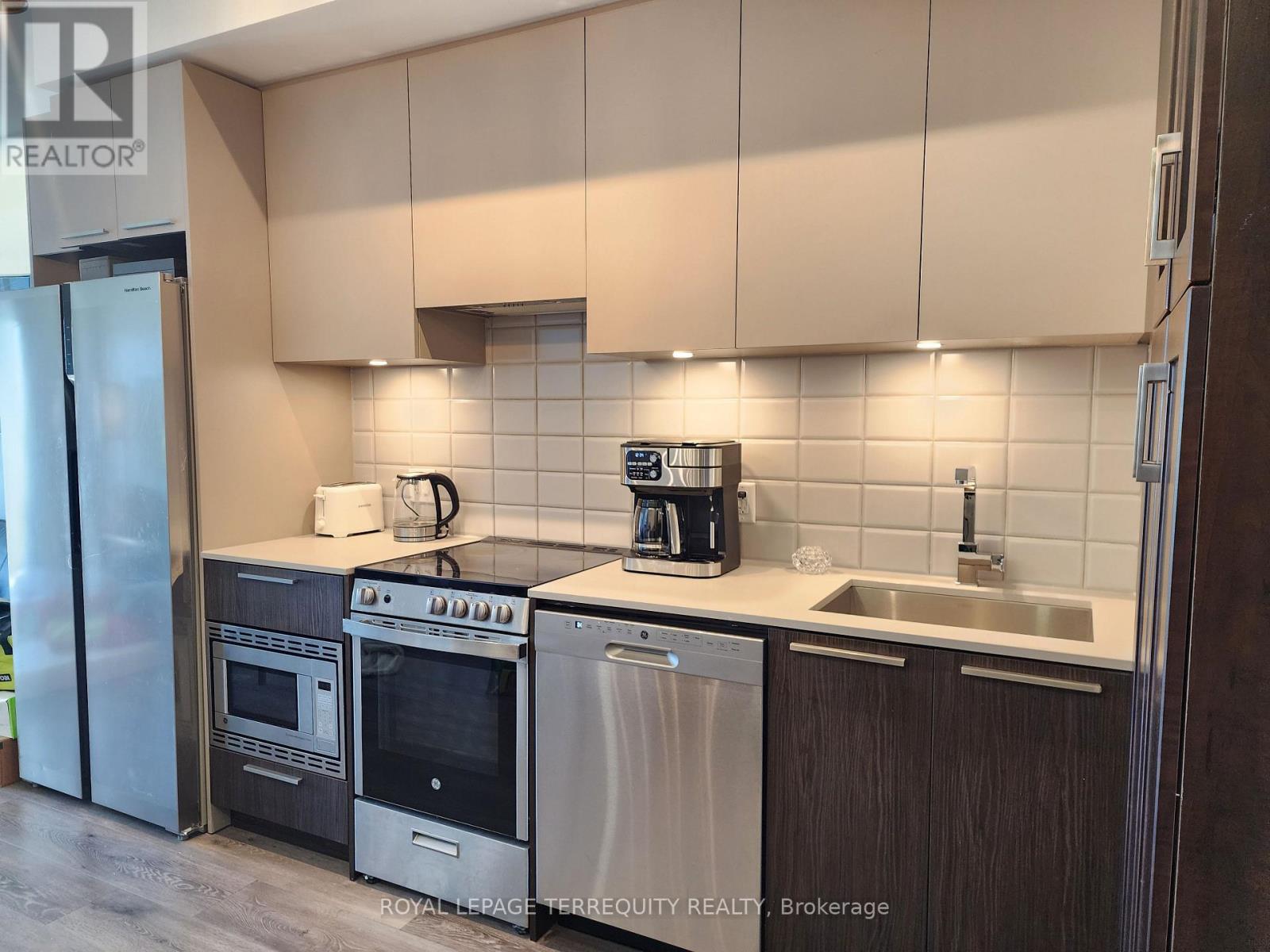 610 - 4208 Dundas Street, Toronto, Ontario  M8X 0B1 - Photo 24 - W12413703