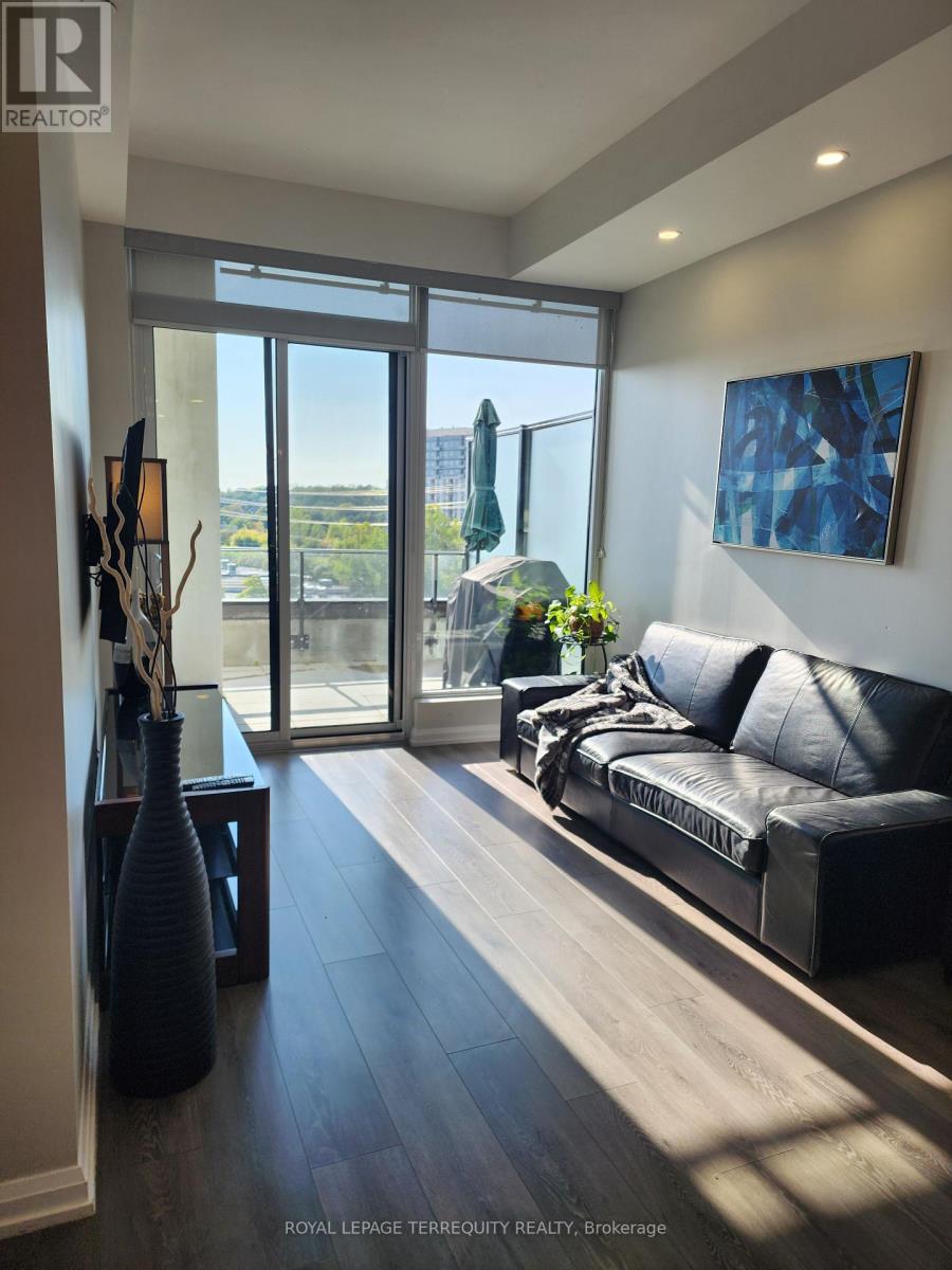 610 - 4208 Dundas Street, Toronto, Ontario  M8X 0B1 - Photo 3 - W12413703