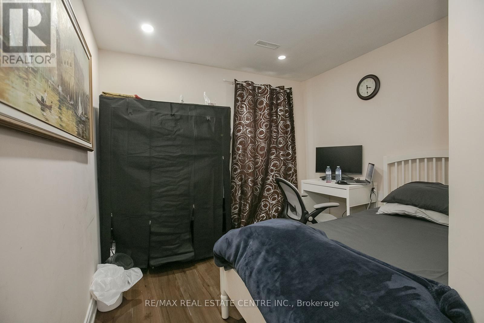 5600 Cortina Crescent, Mississauga, Ontario  L4Z 3R3 - Photo 31 - W12413740