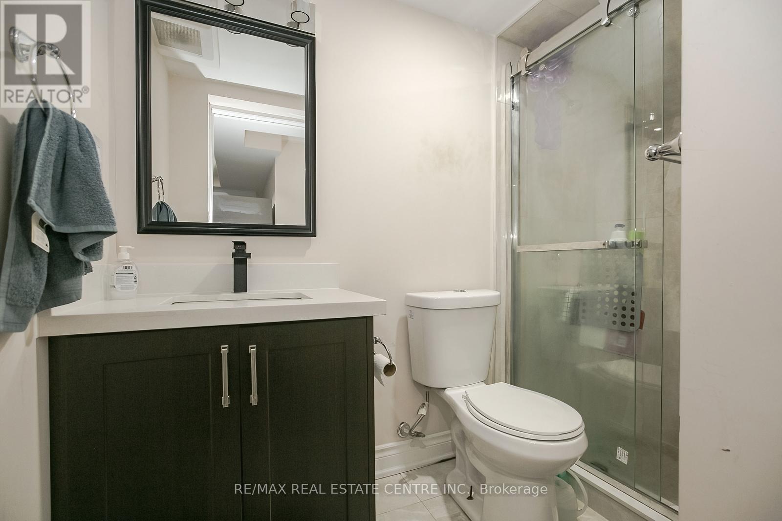 5600 Cortina Crescent, Mississauga, Ontario  L4Z 3R3 - Photo 33 - W12413740