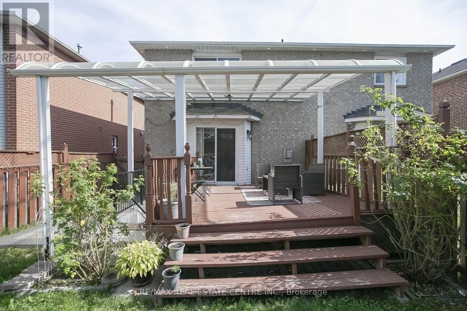 5600 Cortina Crescent, Mississauga, Ontario  L4Z 3R3 - Photo 39 - W12413740
