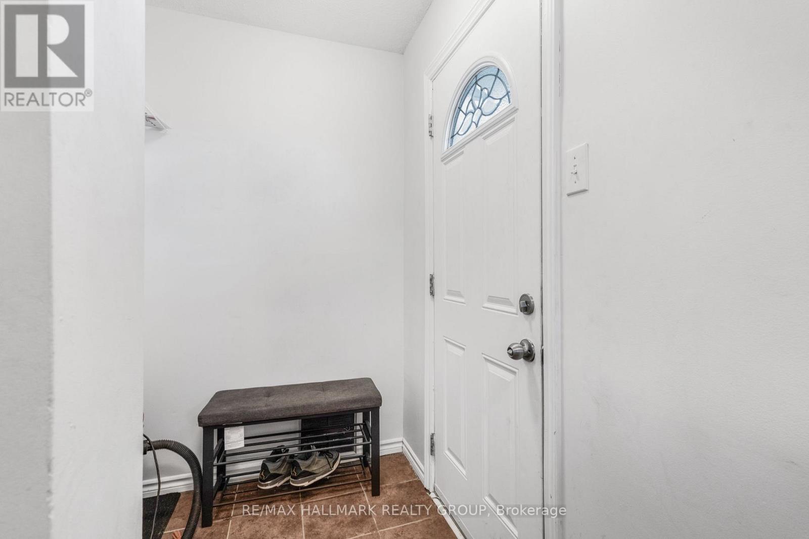 107 - 3445 Uplands Drive, Ottawa, Ontario  K1V 9N5 - Photo 5 - X12413773