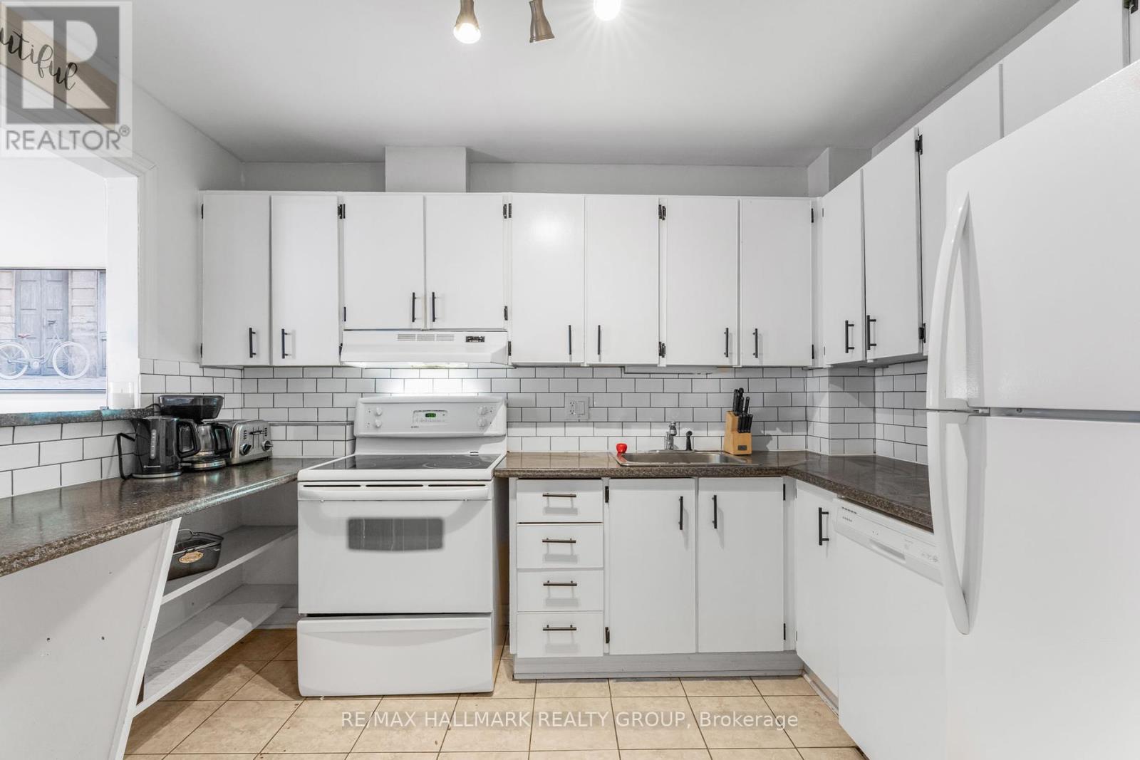 107 - 3445 Uplands Drive, Ottawa, Ontario  K1V 9N5 - Photo 8 - X12413773