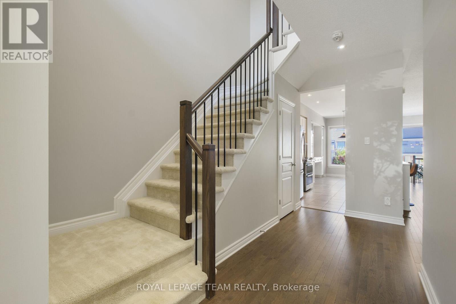 273 Shinleaf Crescent, Ottawa, Ontario  K1W 0J2 - Photo 24 - X12413775