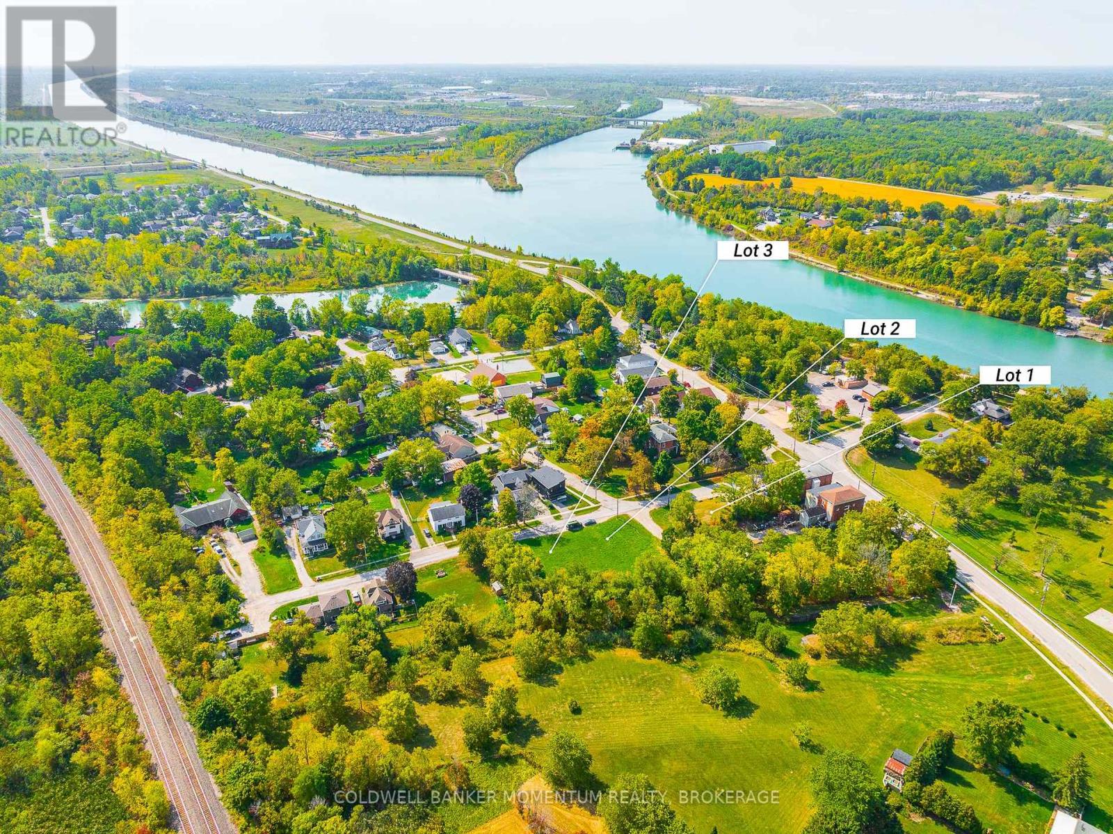 70 Bridge Street, Thorold, Ontario  L0S 1K0 - Photo 9 - X12413784