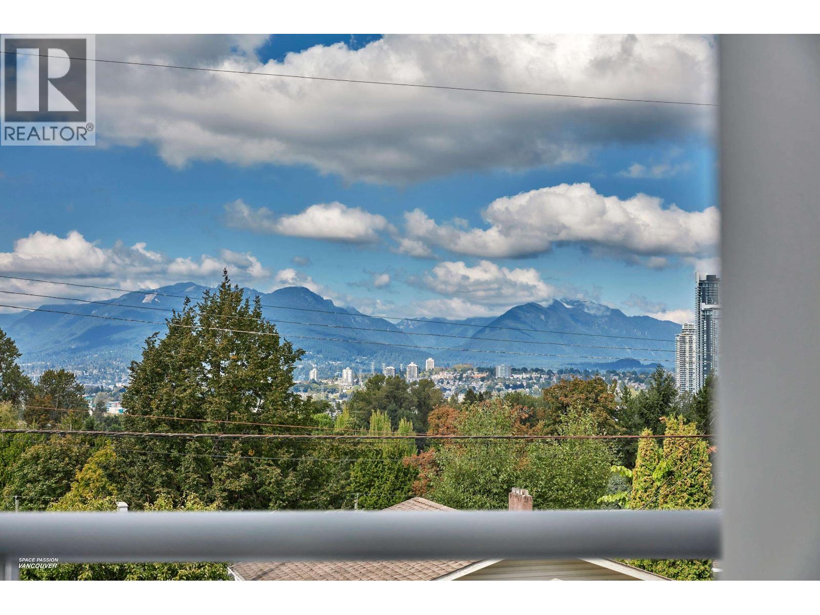 3937 ELMWOOD STREET, Burnaby, British Columbia