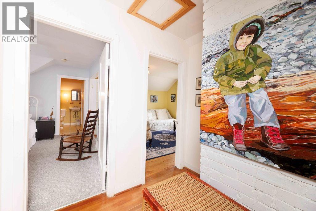 589 Seaview Road, Gibsons, British Columbia  V0N 1V9 - Photo 23 - R3049847