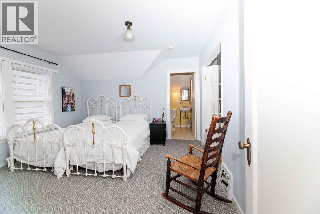 589 Seaview Road, Gibsons, British Columbia  V0N 1V9 - Photo 24 - R3049847