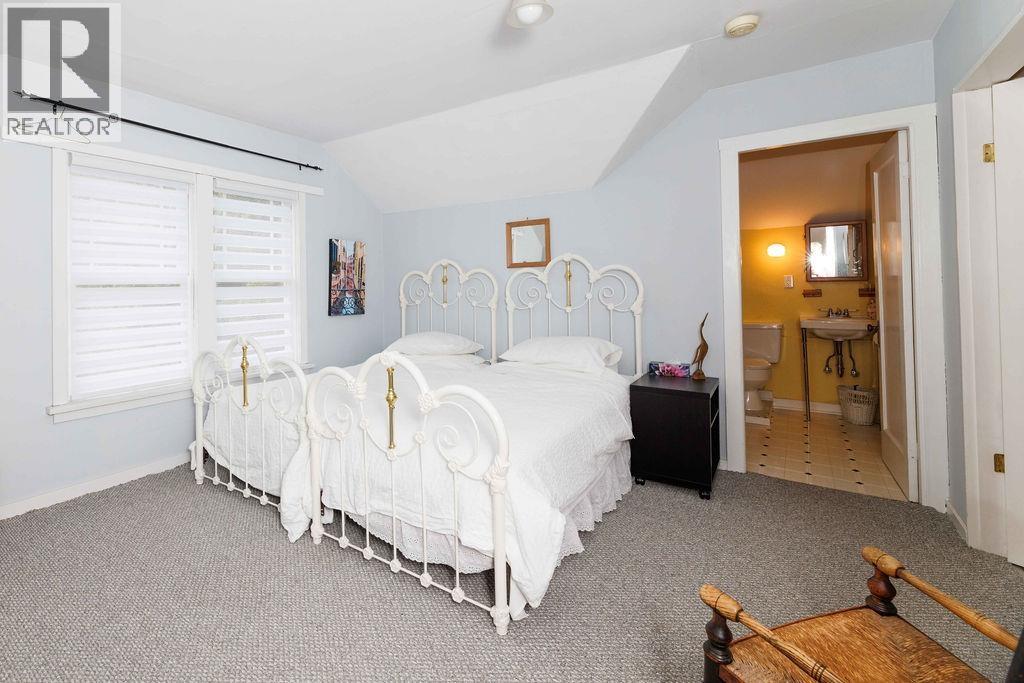 589 Seaview Road, Gibsons, British Columbia  V0N 1V9 - Photo 25 - R3049847