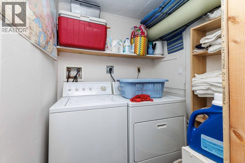 589 Seaview Road, Gibsons, British Columbia  V0N 1V9 - Photo 33 - R3049847