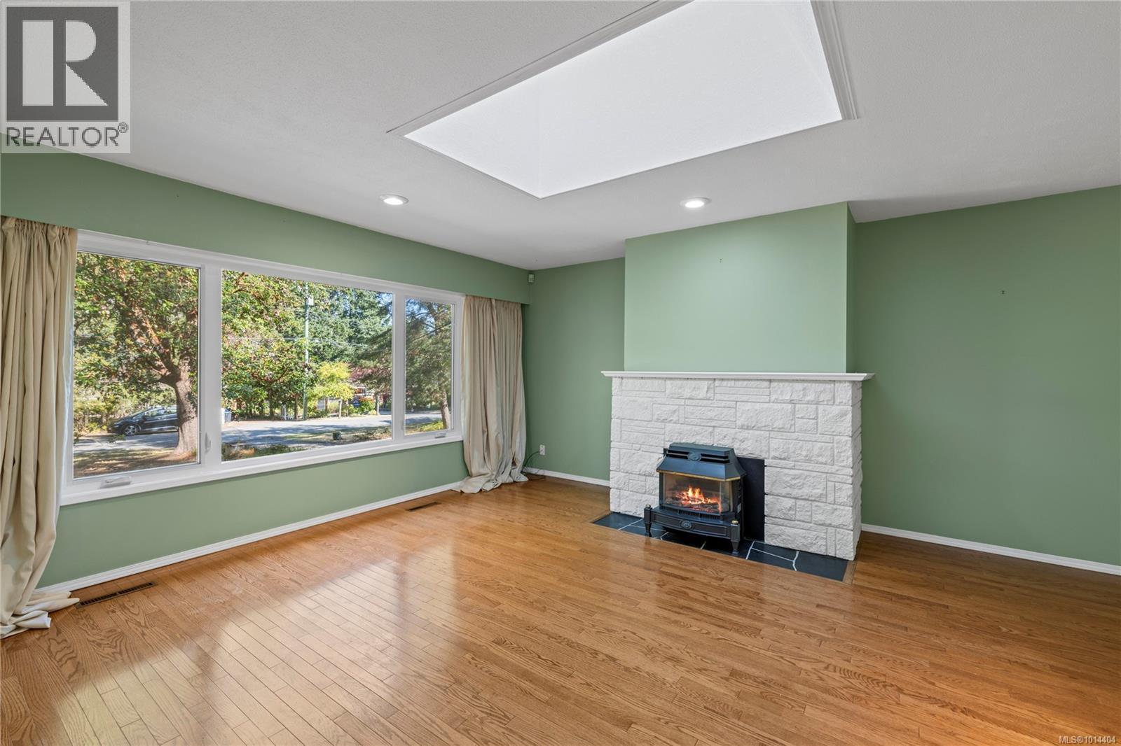 502 Quatna Rd, Qualicum Beach, British Columbia  V9K 1B4 - Photo 7 - 1014404