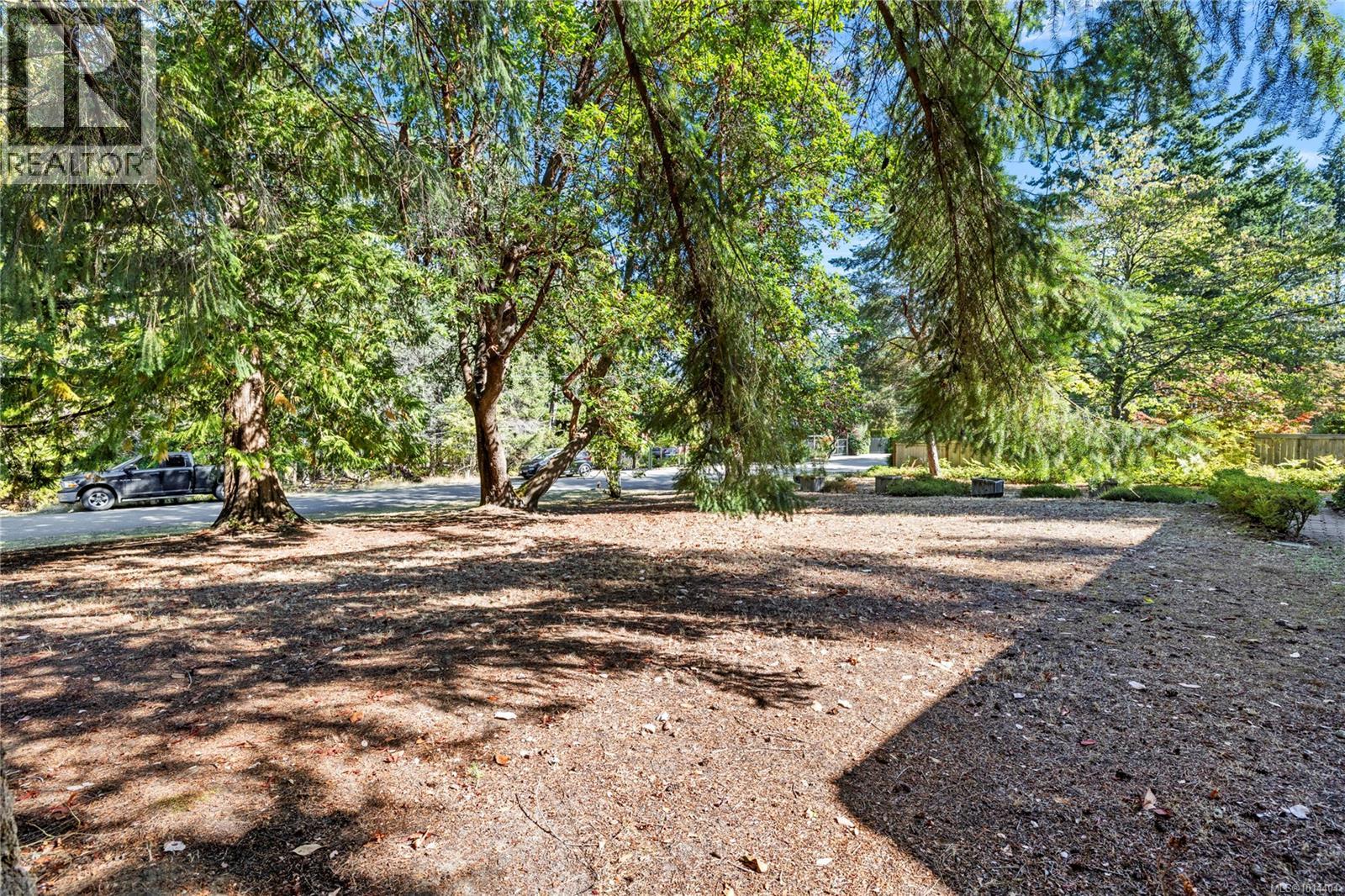 502 Quatna Rd, Qualicum Beach, British Columbia  V9K 1B4 - Photo 41 - 1014404