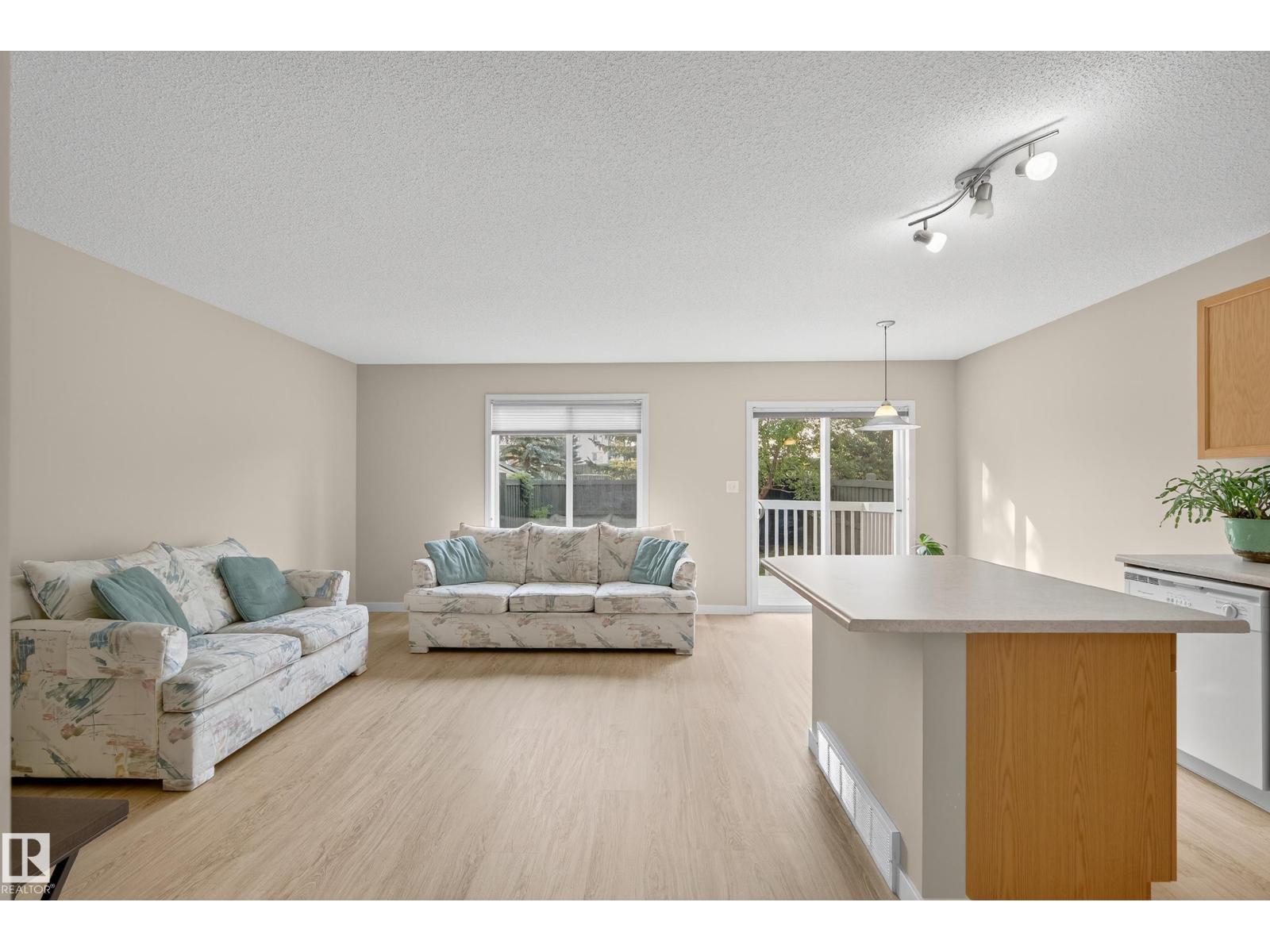 #64 2021 Grantham Ct Nw, Edmonton, Alberta  T5T 6V7 - Photo 15 - E4458435