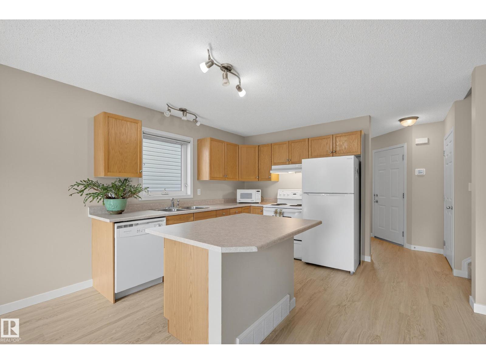 #64 2021 Grantham Ct Nw, Edmonton, Alberta  T5T 6V7 - Photo 18 - E4458435