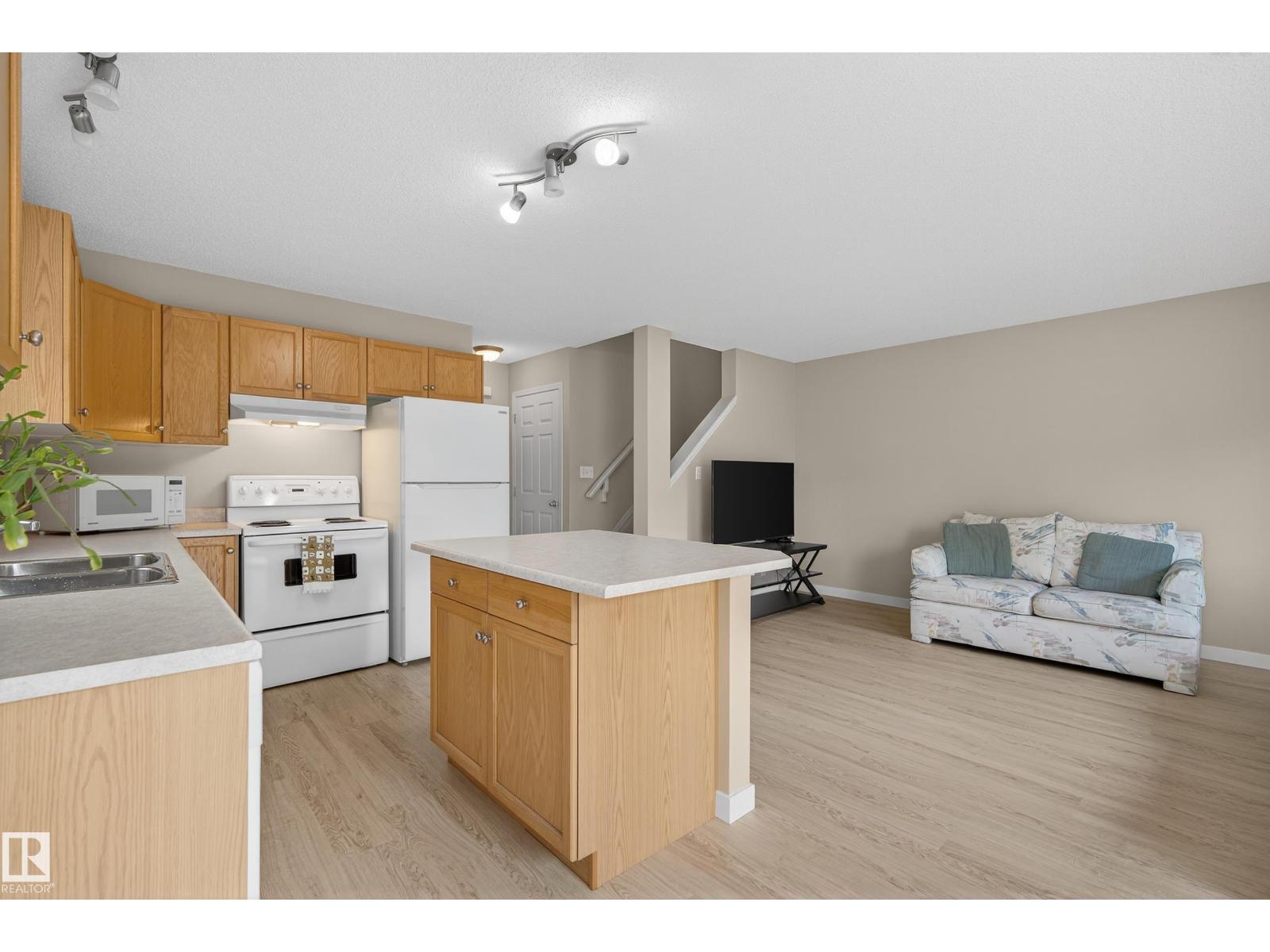 #64 2021 Grantham Ct Nw, Edmonton, Alberta  T5T 6V7 - Photo 20 - E4458435