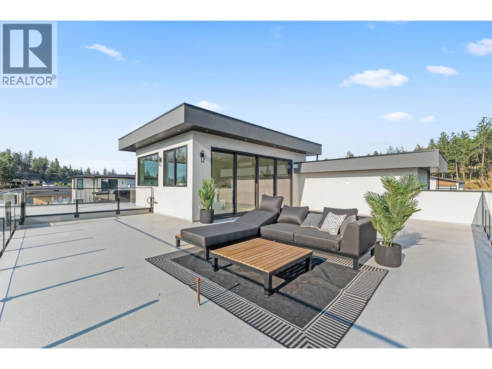 10218 Beacon Hill Drive, Lake Country, British Columbia  V4V 0A9 - Photo 6 - 10363252