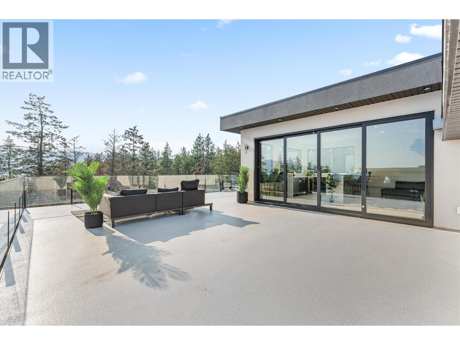 10218 Beacon Hill Drive, Lake Country, British Columbia  V4V 0A9 - Photo 54 - 10363252