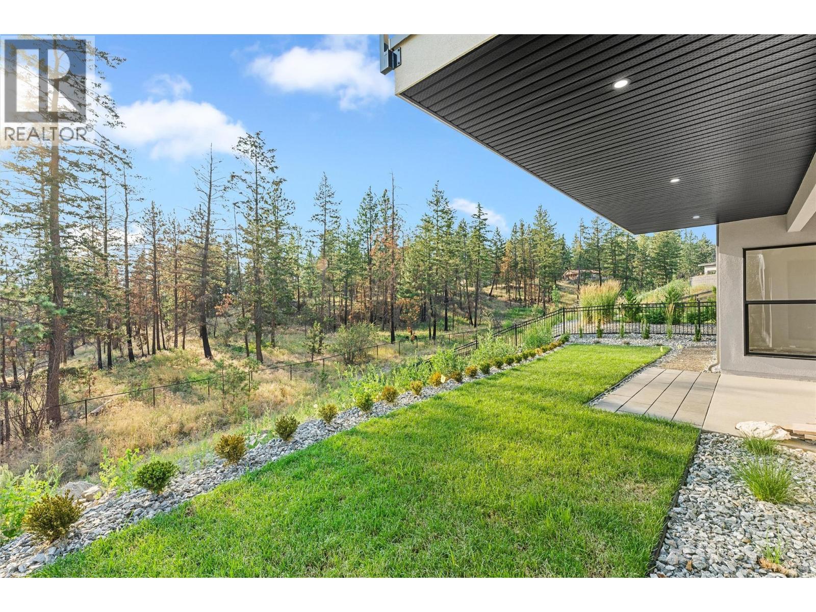 10218 Beacon Hill Drive, Lake Country, British Columbia  V4V 0A9 - Photo 70 - 10363252