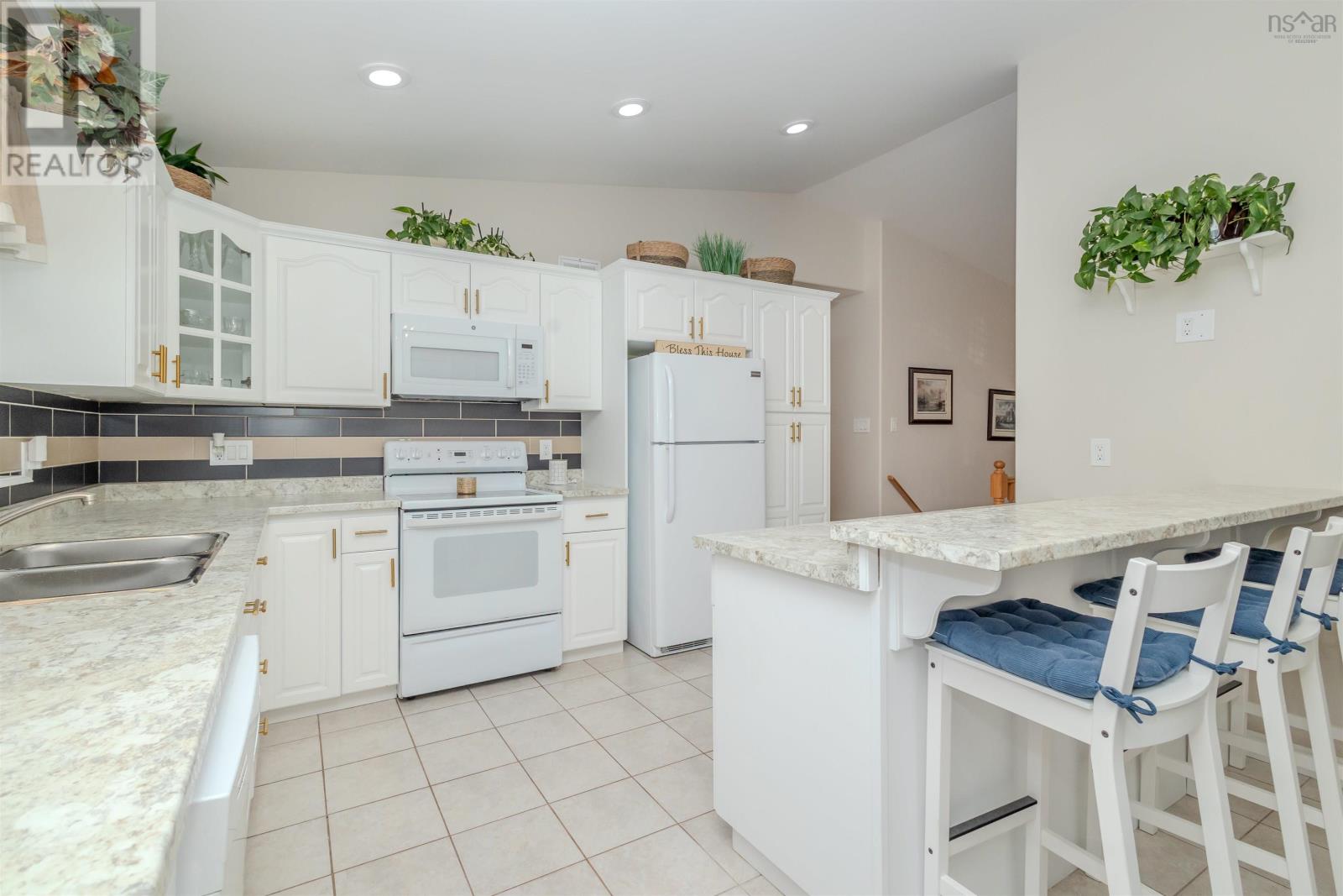 63 Mae Avenue, Sydney Mines, Nova Scotia  B1V 3K8 - Photo 8 - 202523535