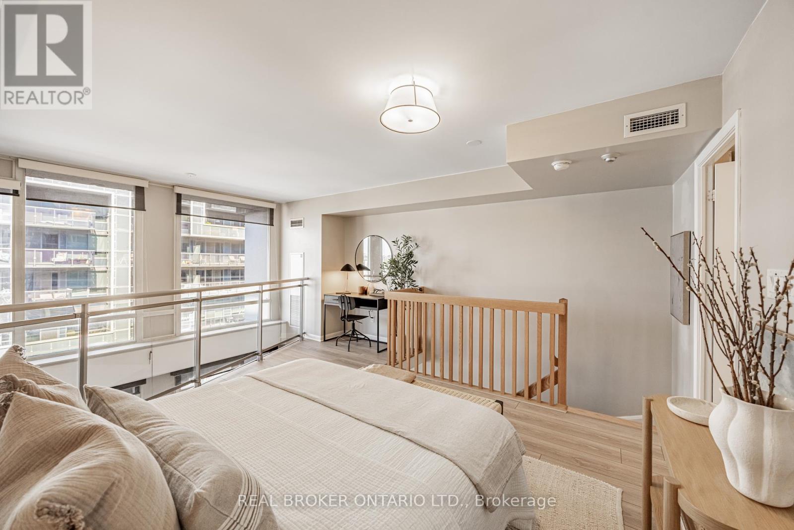 612 - 1029 King Street W, Toronto (Niagara), Ontario  M6K 3M2 - Photo 16 - C12413788