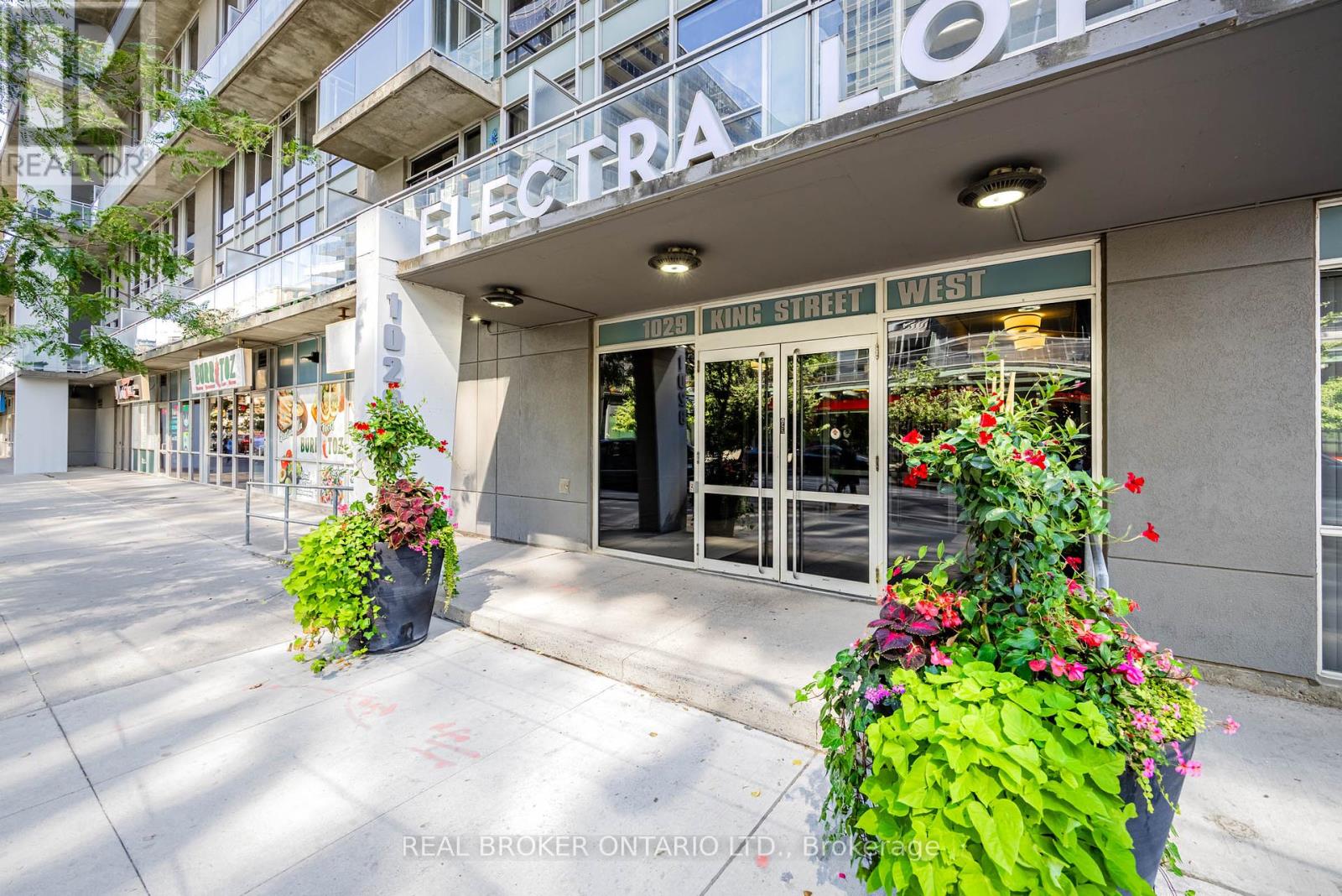 612 - 1029 King Street W, Toronto (Niagara), Ontario  M6K 3M2 - Photo 2 - C12413788