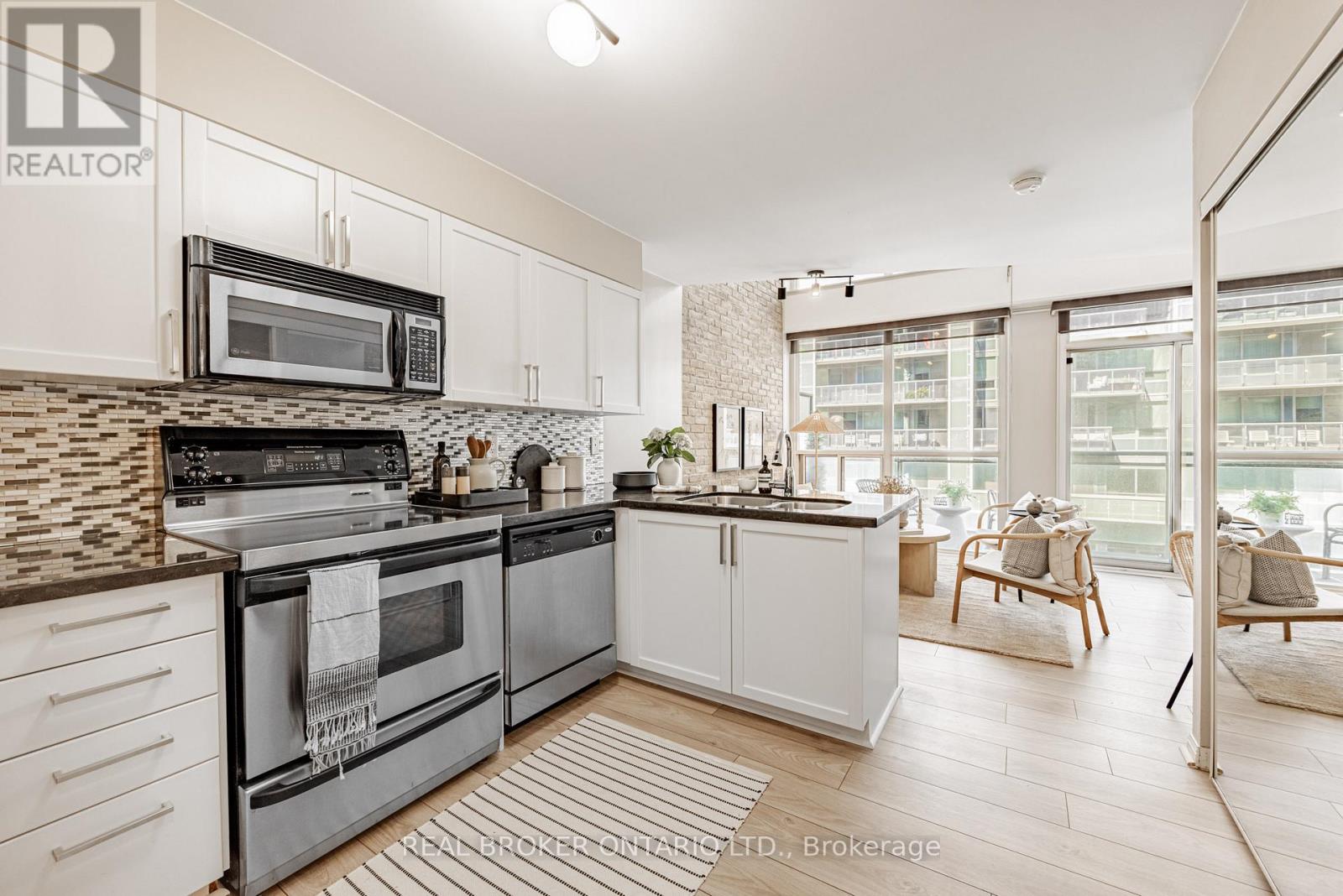 612 - 1029 King Street W, Toronto (Niagara), Ontario  M6K 3M2 - Photo 5 - C12413788