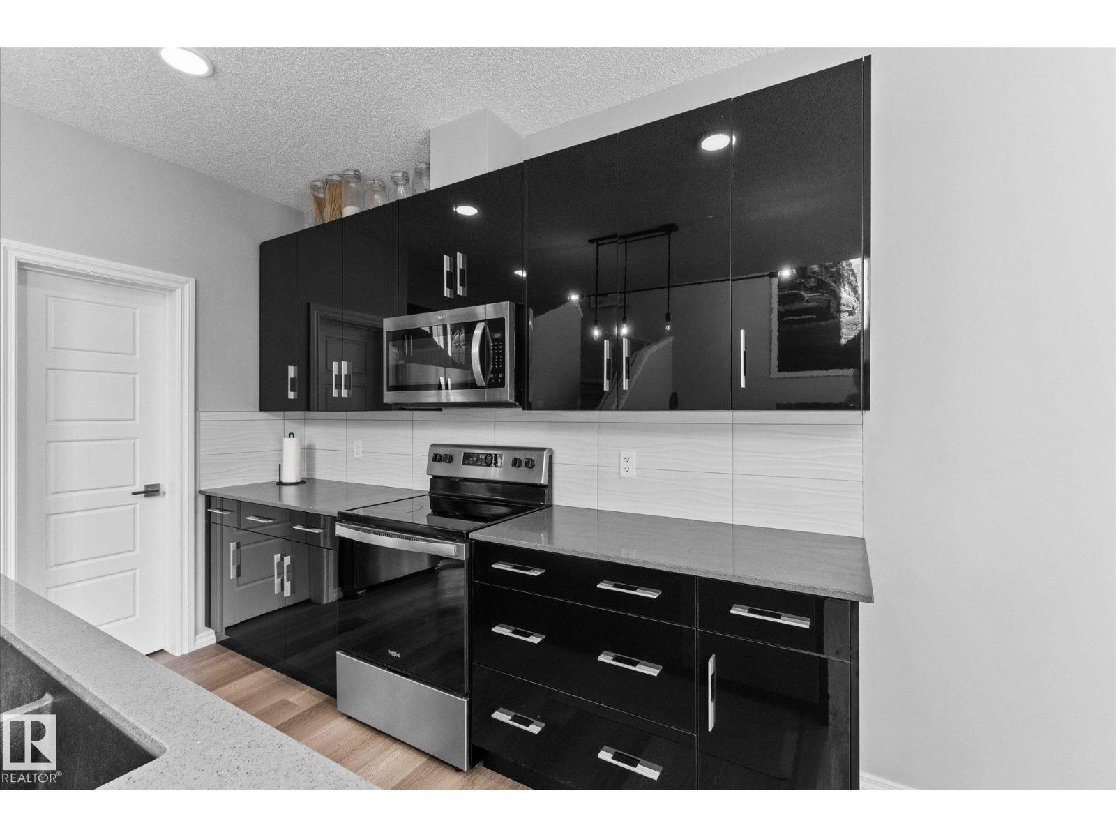22047 93 Av Nw, Edmonton, Alberta  T5T 7N9 - Photo 8 - E4458438