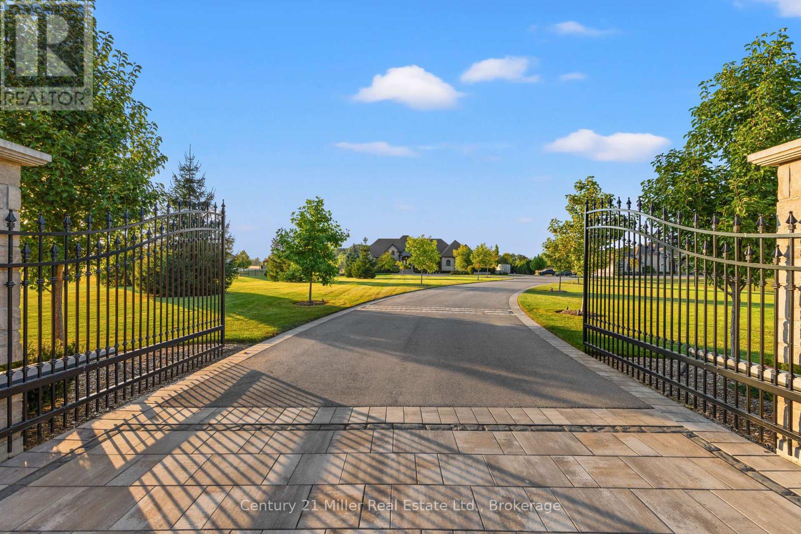 214 Jerseyville Road, Brant, Ontario  N3T 5M1 - Photo 4 - X12243538