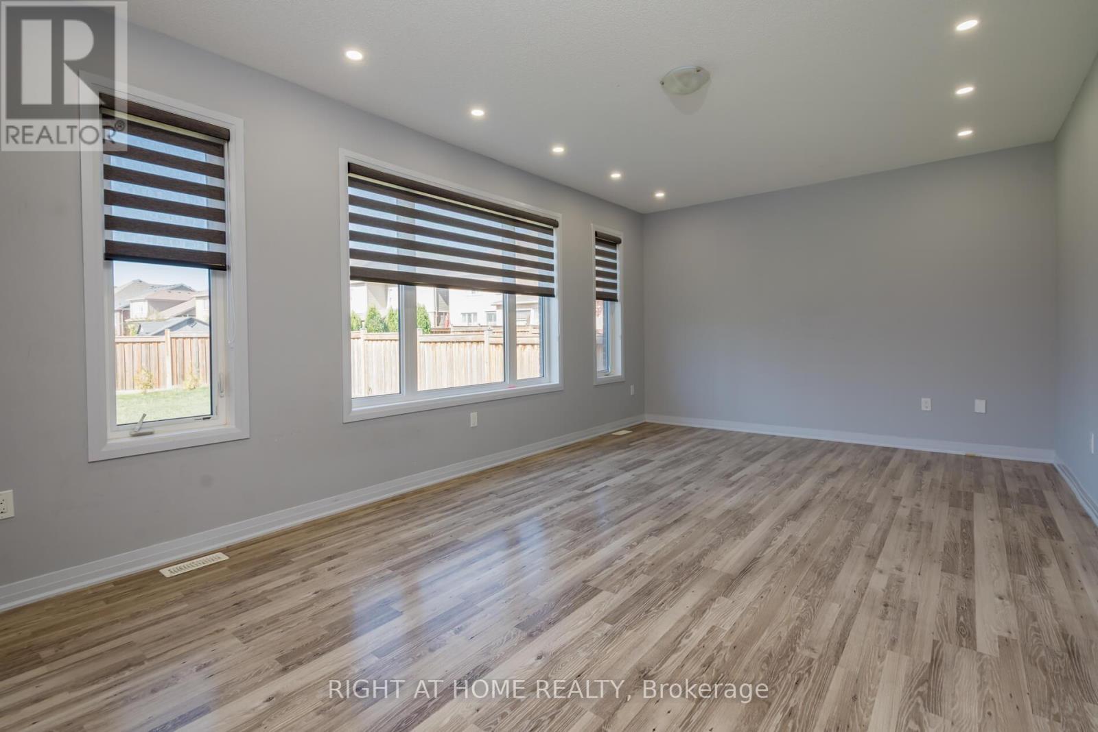 142 Martin Trail, New Tecumseth, Ontario  L0G 1W0 - Photo 16 - N12413766